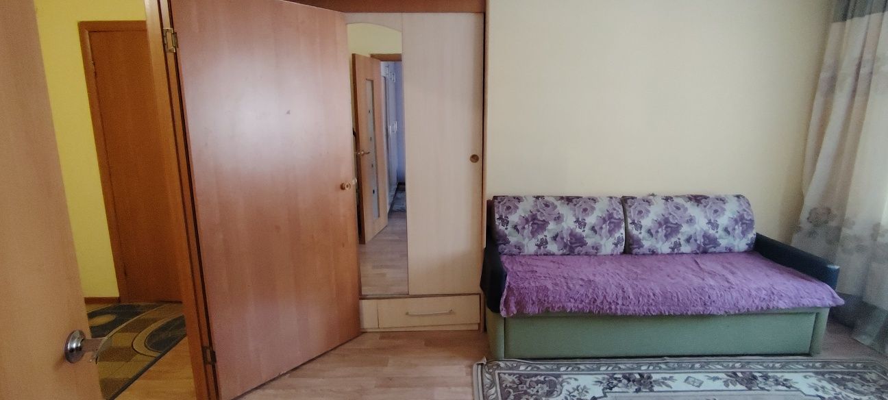 Срочно продам просторную трёхкомнатную.