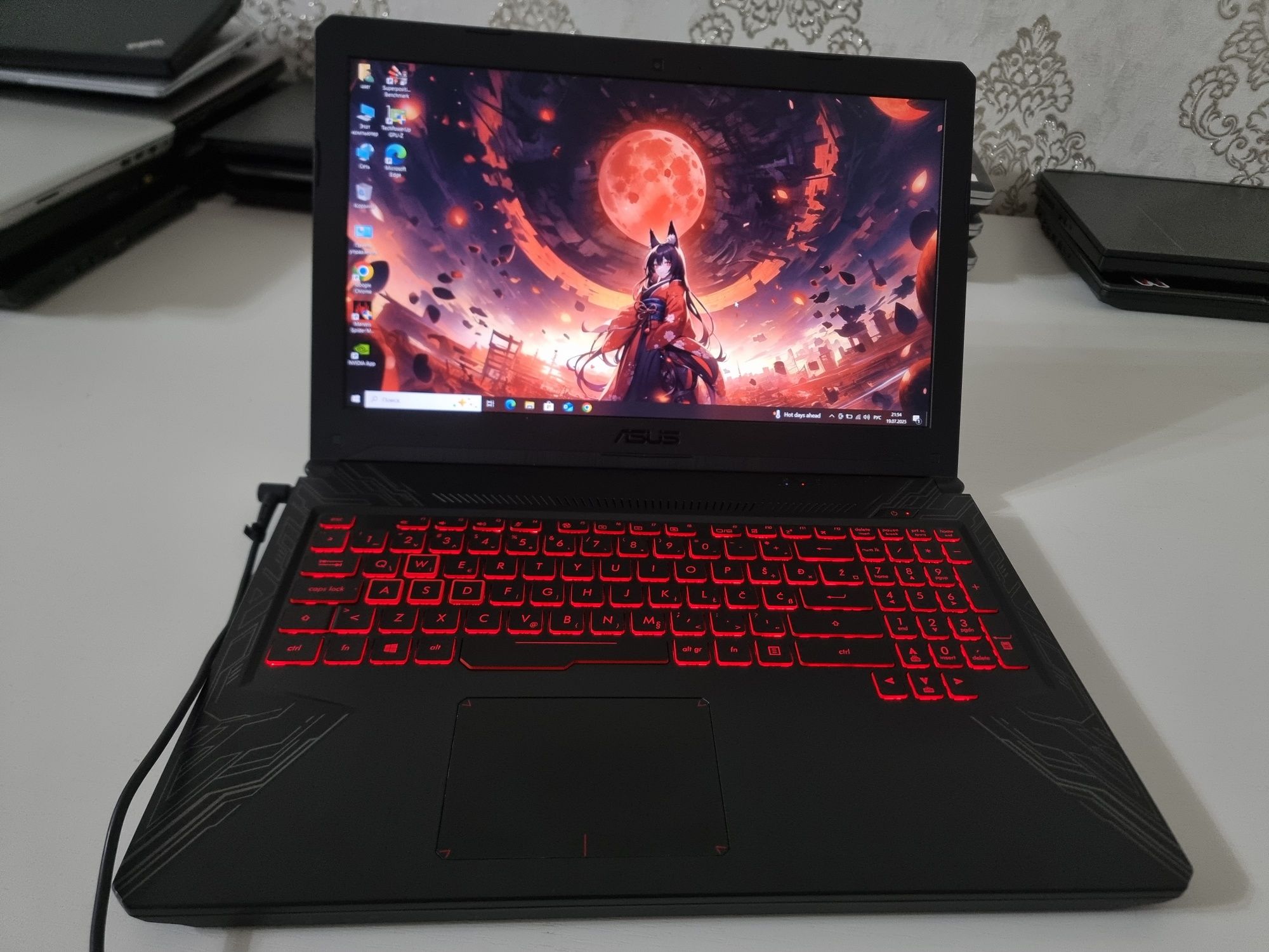 Игровой ноутбук Asus