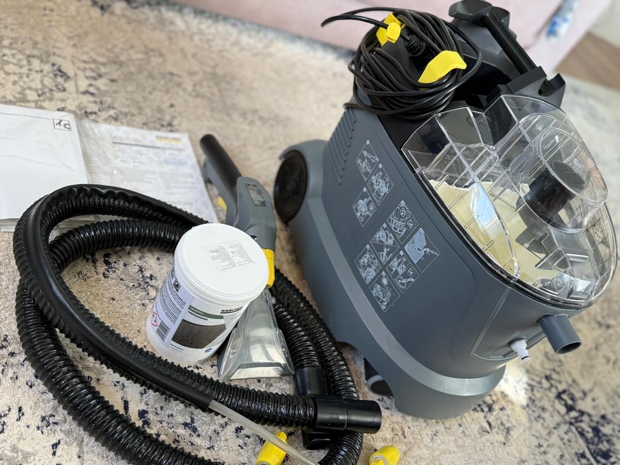 Моющий пылесос Karcher