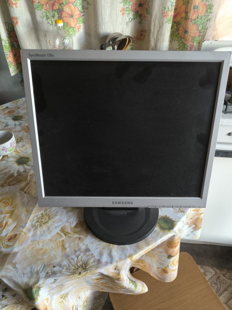 Продам монитор Samsung