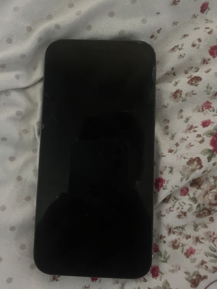 iphone 12 pro в хорошем состоянии