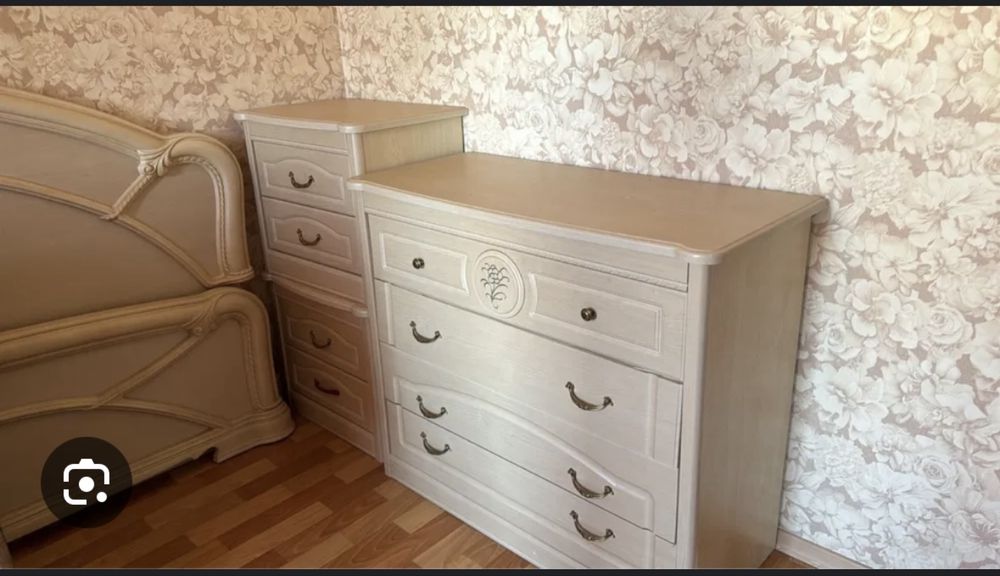 Спальный гарнитур
