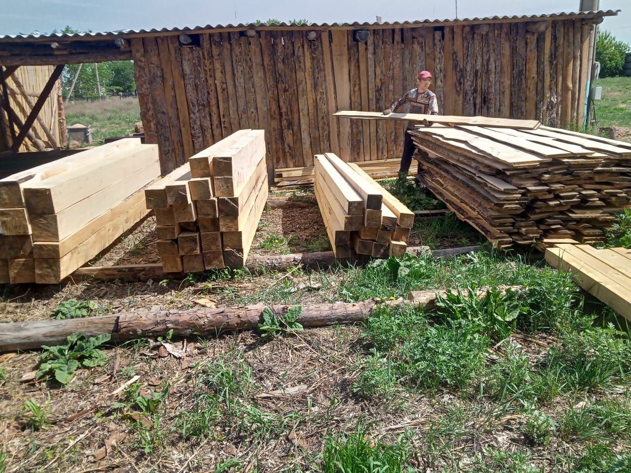 Продается земельный участок 60 соток и пилорама