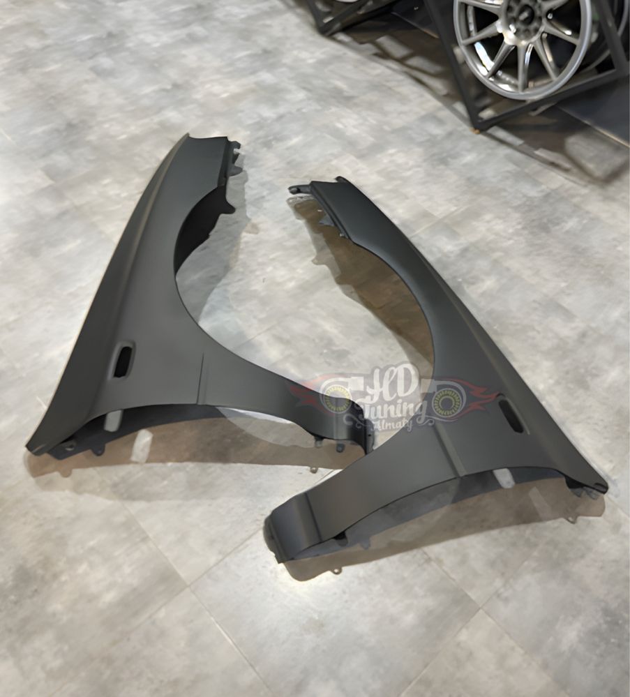 Крылья передние сток Subaru Impreza GC/GF
