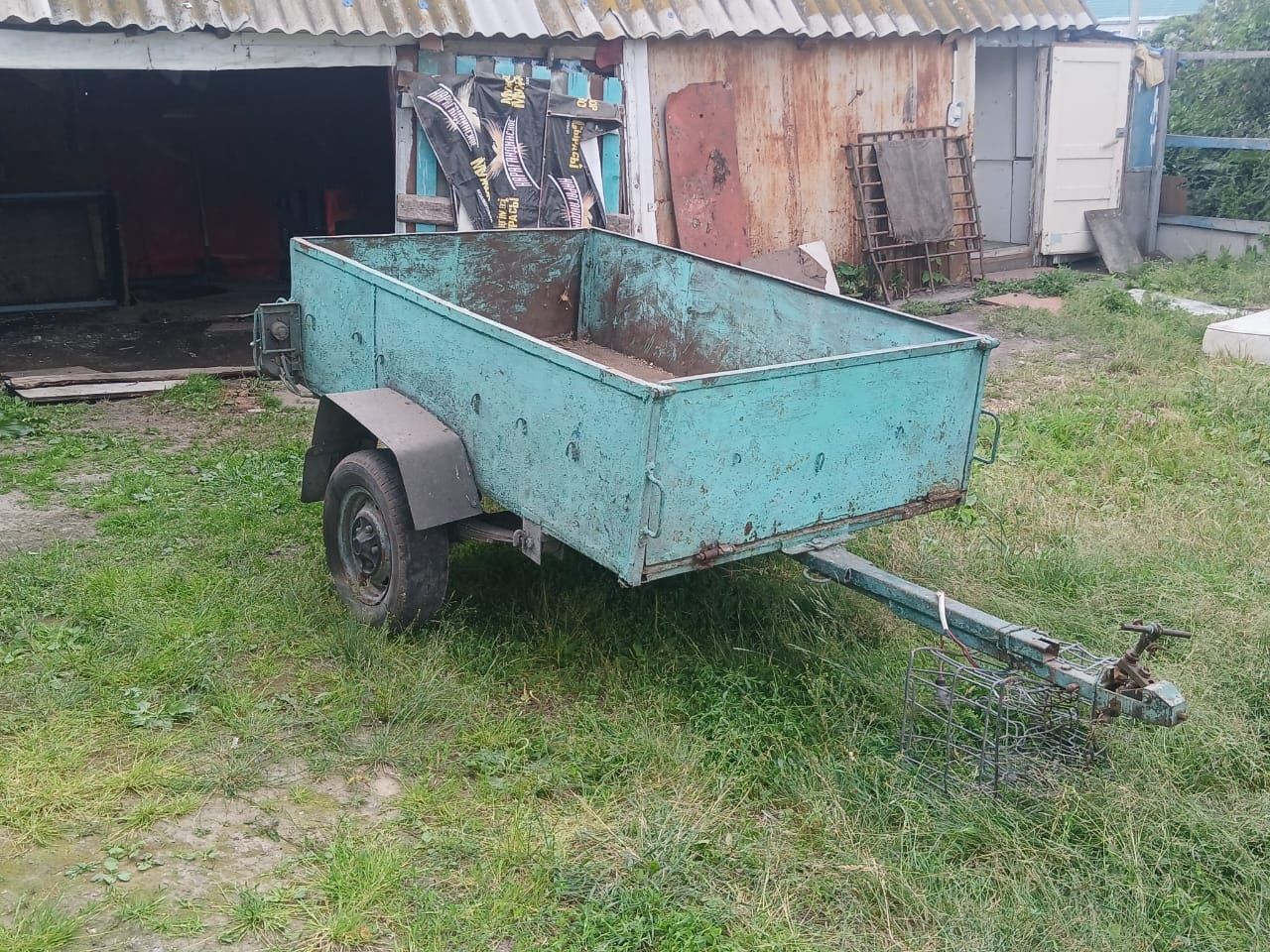 Продаётся прицеп с решоткой