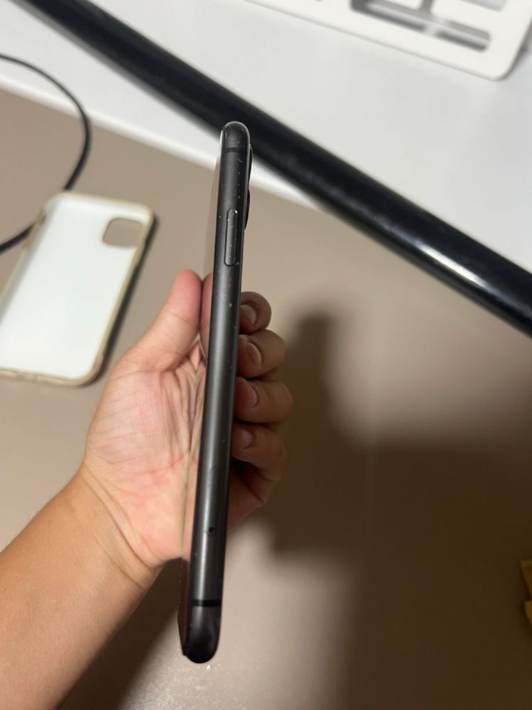 Iphone11 срочно нужны деньги