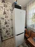 Продам холодильник Indesit