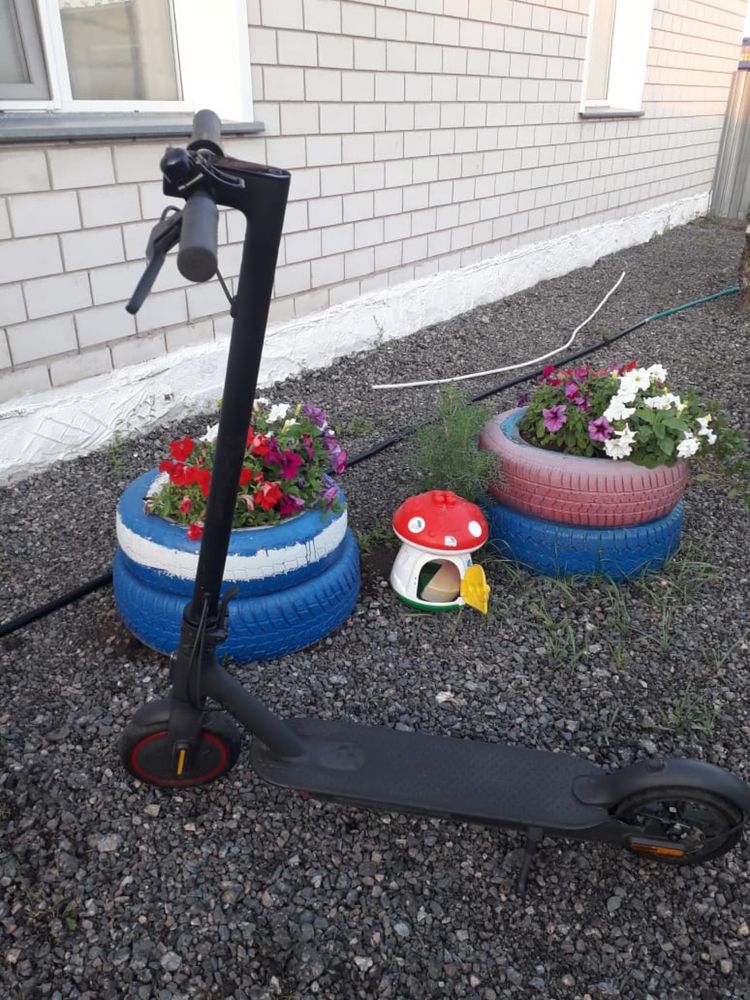 Самокат электро  Xiaomi