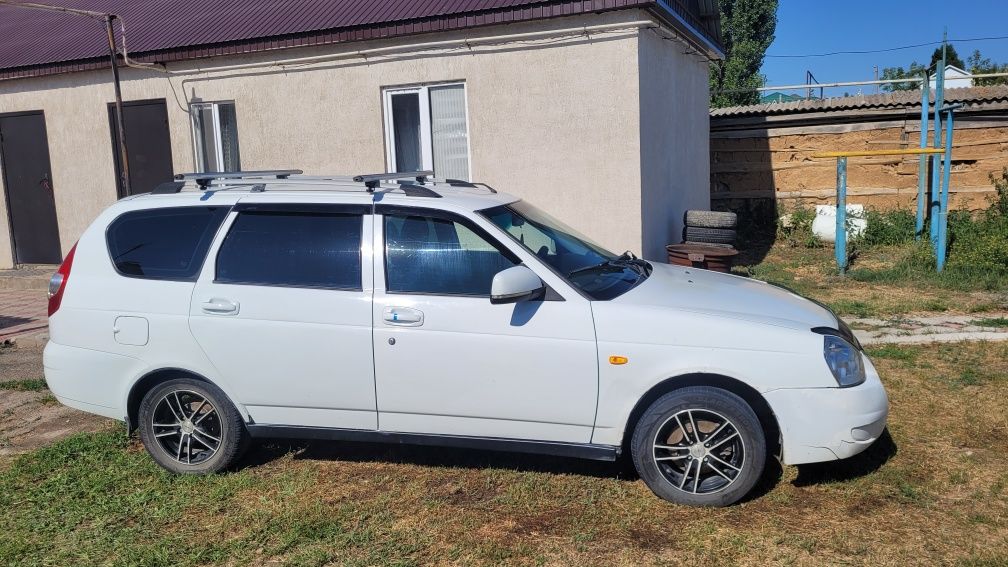 Продам Lada priora универсал