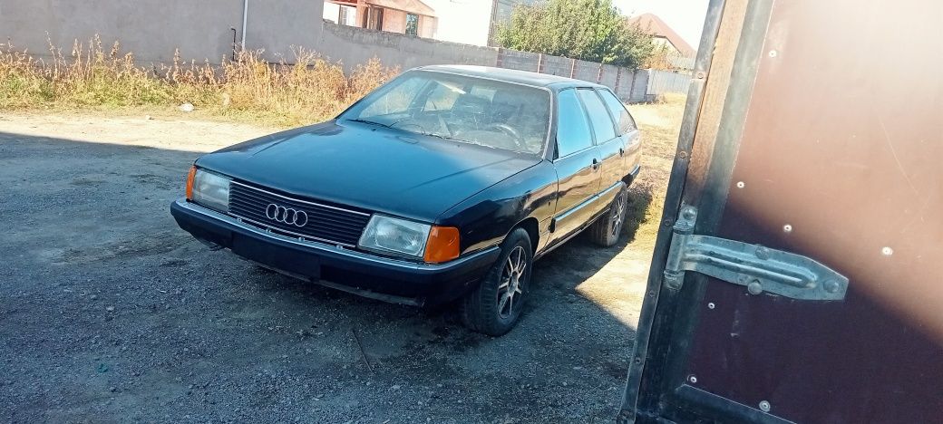 Продаю ауди 100с 3 Авант в хорошем состоянии вложение минимальные