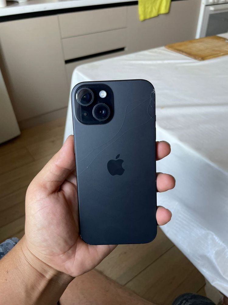 Iphone 15 в хорошем состояний