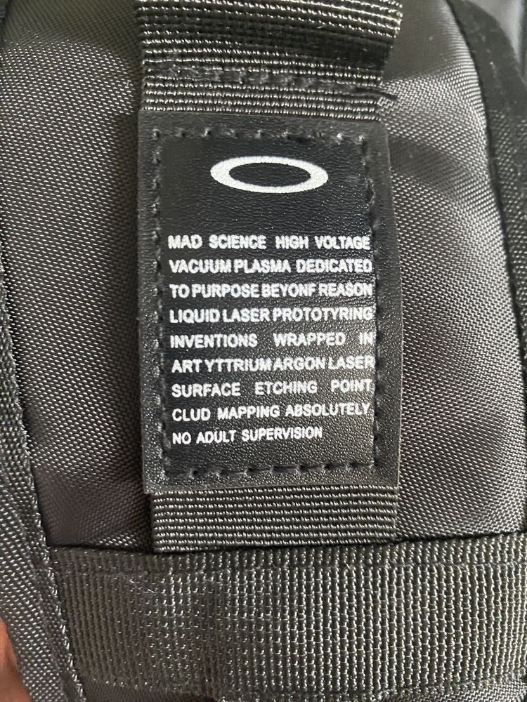 Сумка Oakley