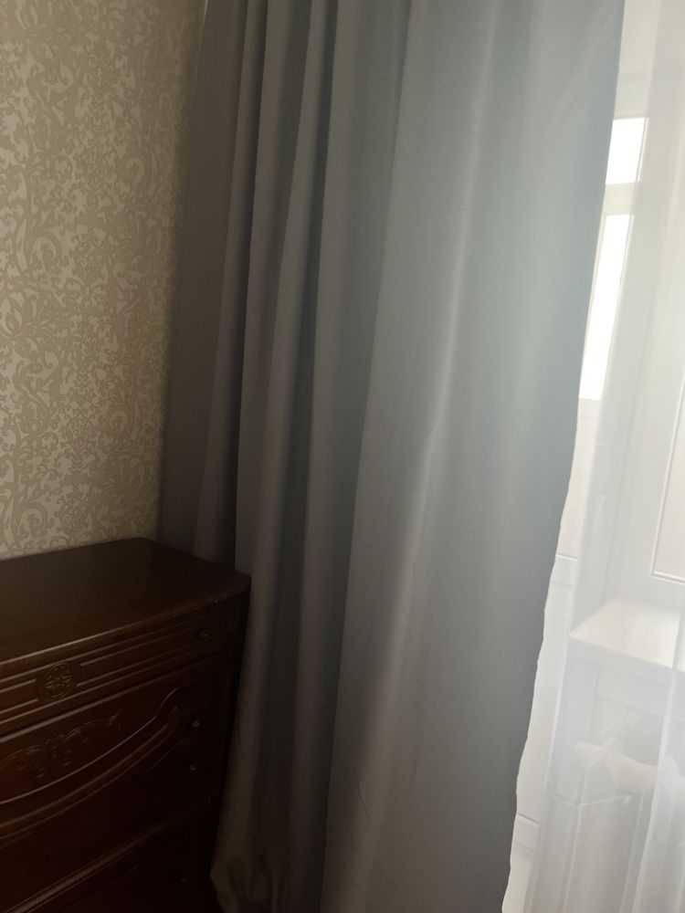 Шторы новые( цвет серый блэкаут) В/ 2,70м,Ш/4м, отличного  качества