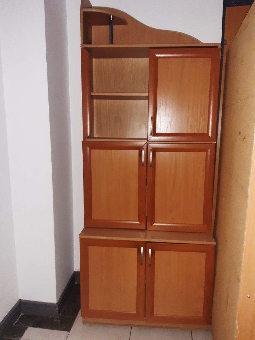 Продам универсальные, офисные шкафы отличного качества