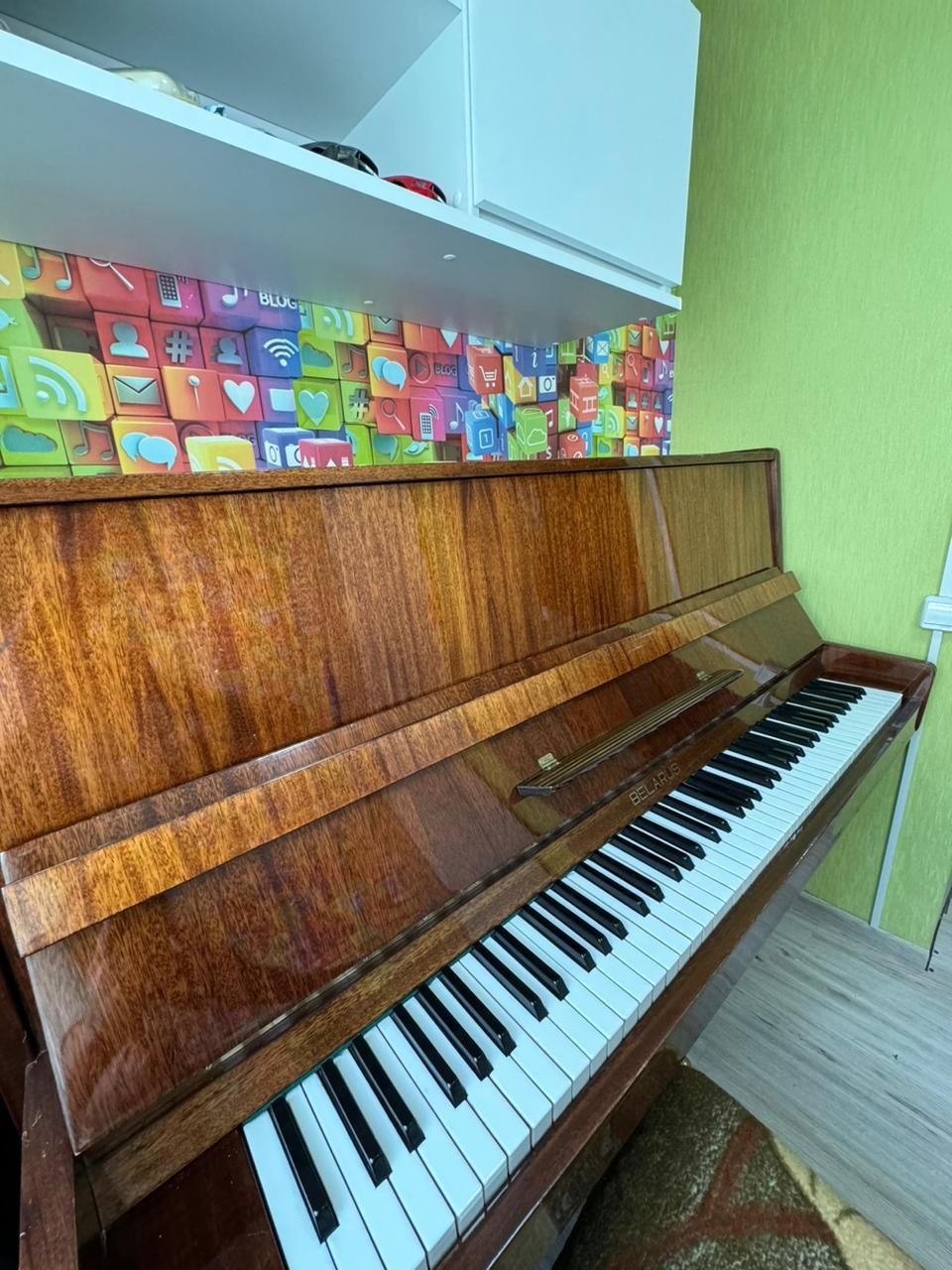Продам фортепиано.  Продам пианино.  BELARUS  б/у.