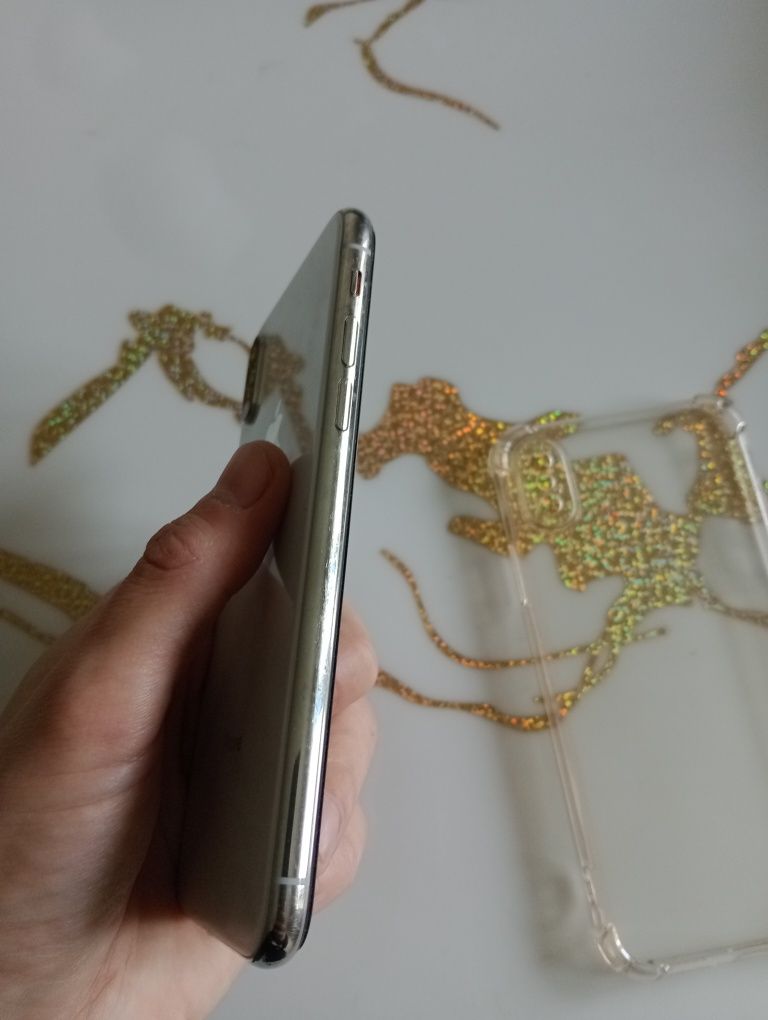 iPhone X 256 Gb продам