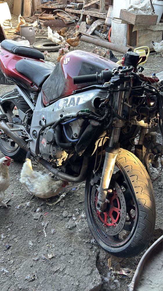 Продам suzuki gsxr 600