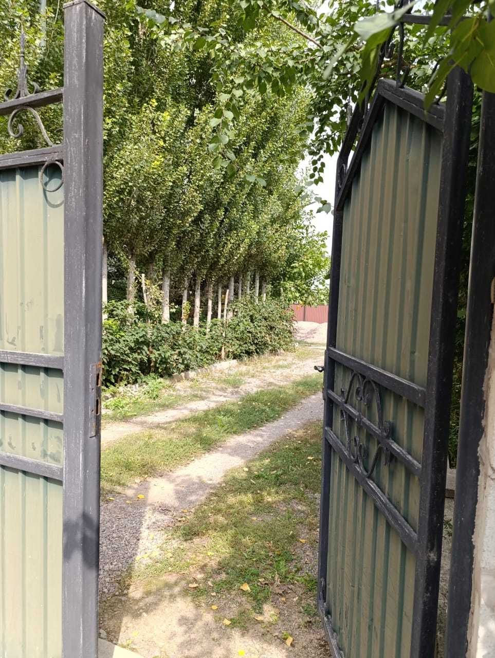 Кирпичный дом, 12 соток, 7 комнат, природа, чистый воздух, все рядом.