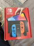 Nintendo Switch OLED — почти новая!