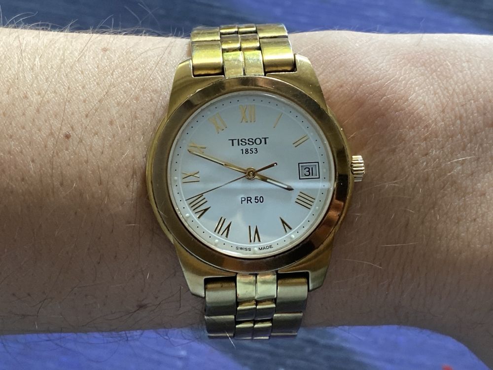 Продаю оригинальные часы Tissot PR 50