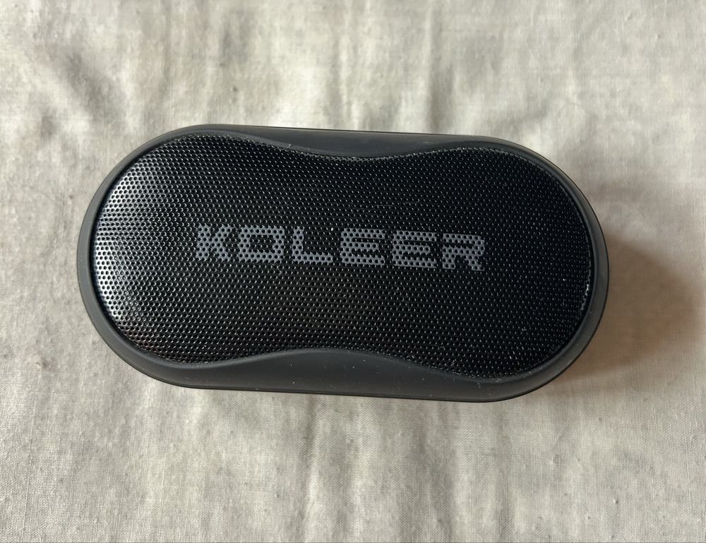 Продам мощную портативную bluetooth колонку