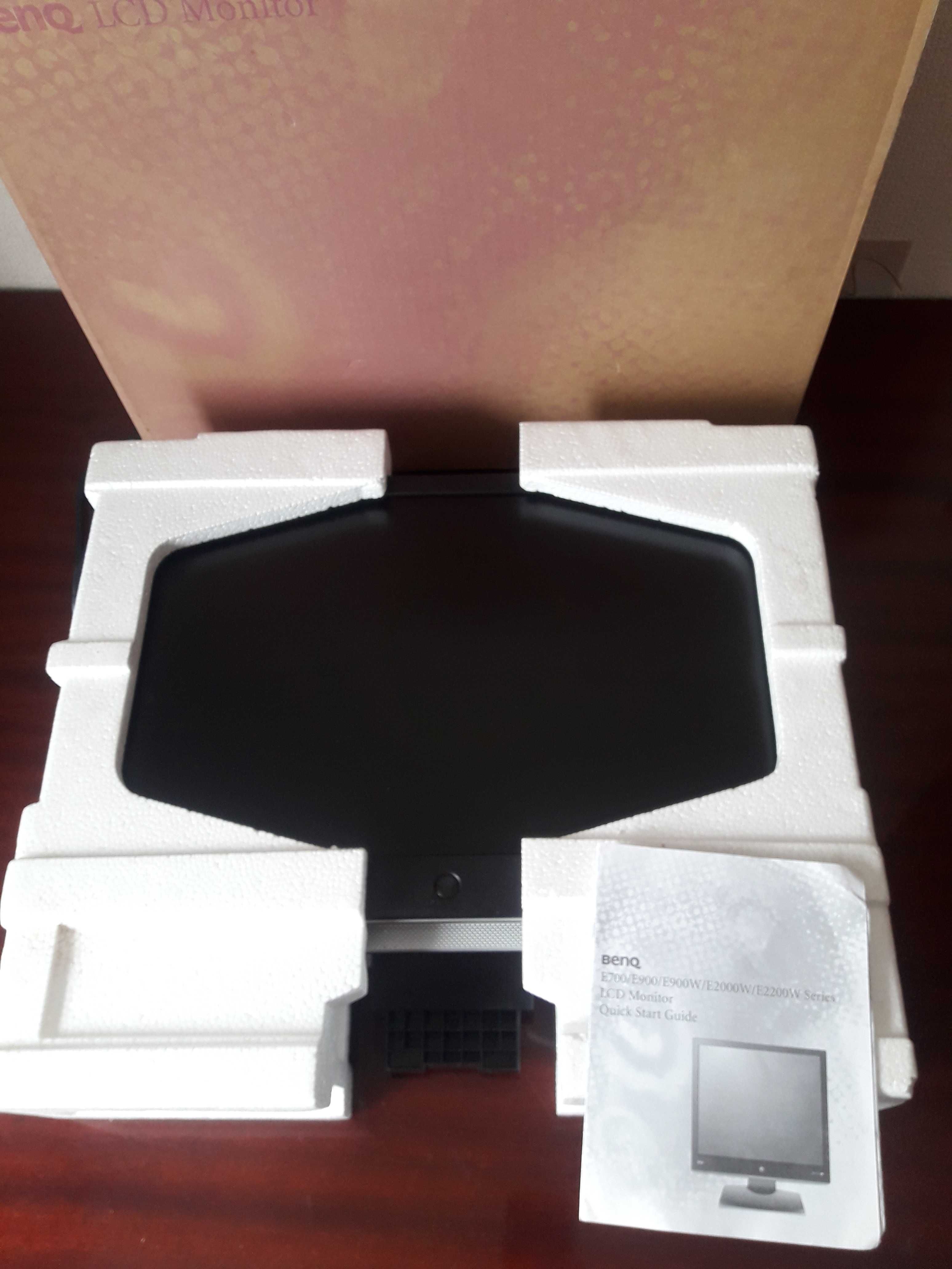 Монитор для компьютера BenQ E900W