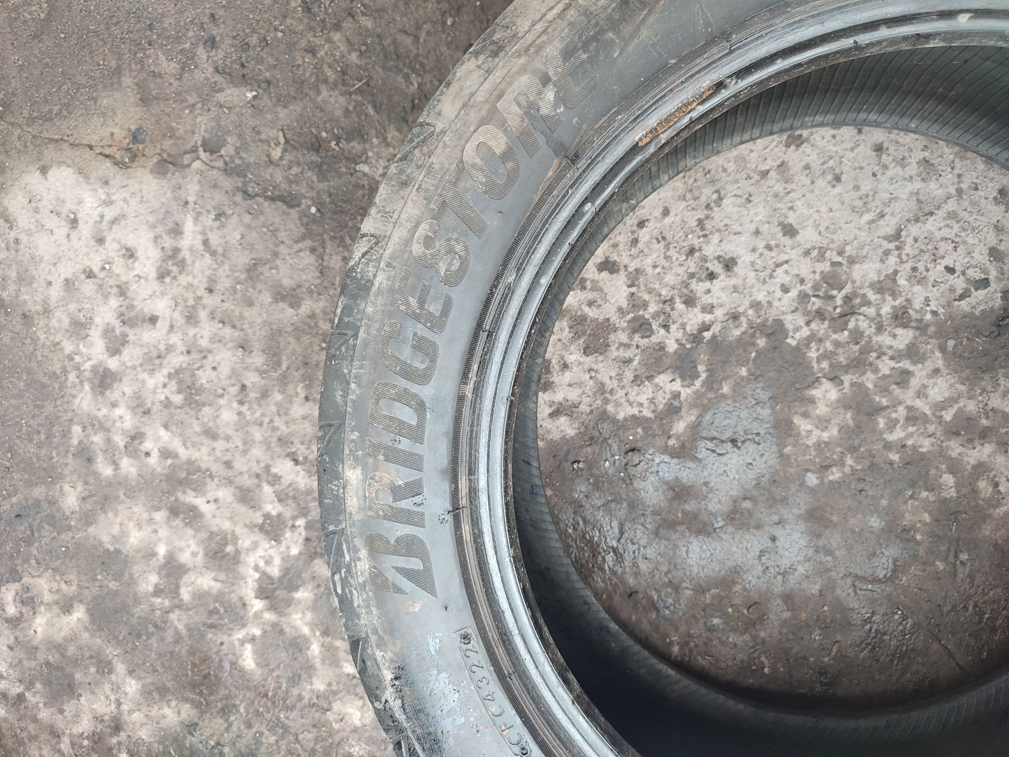 Шина безкамерка размер 205/55 R16