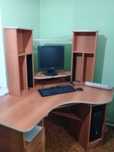 Продам стол компьютерный