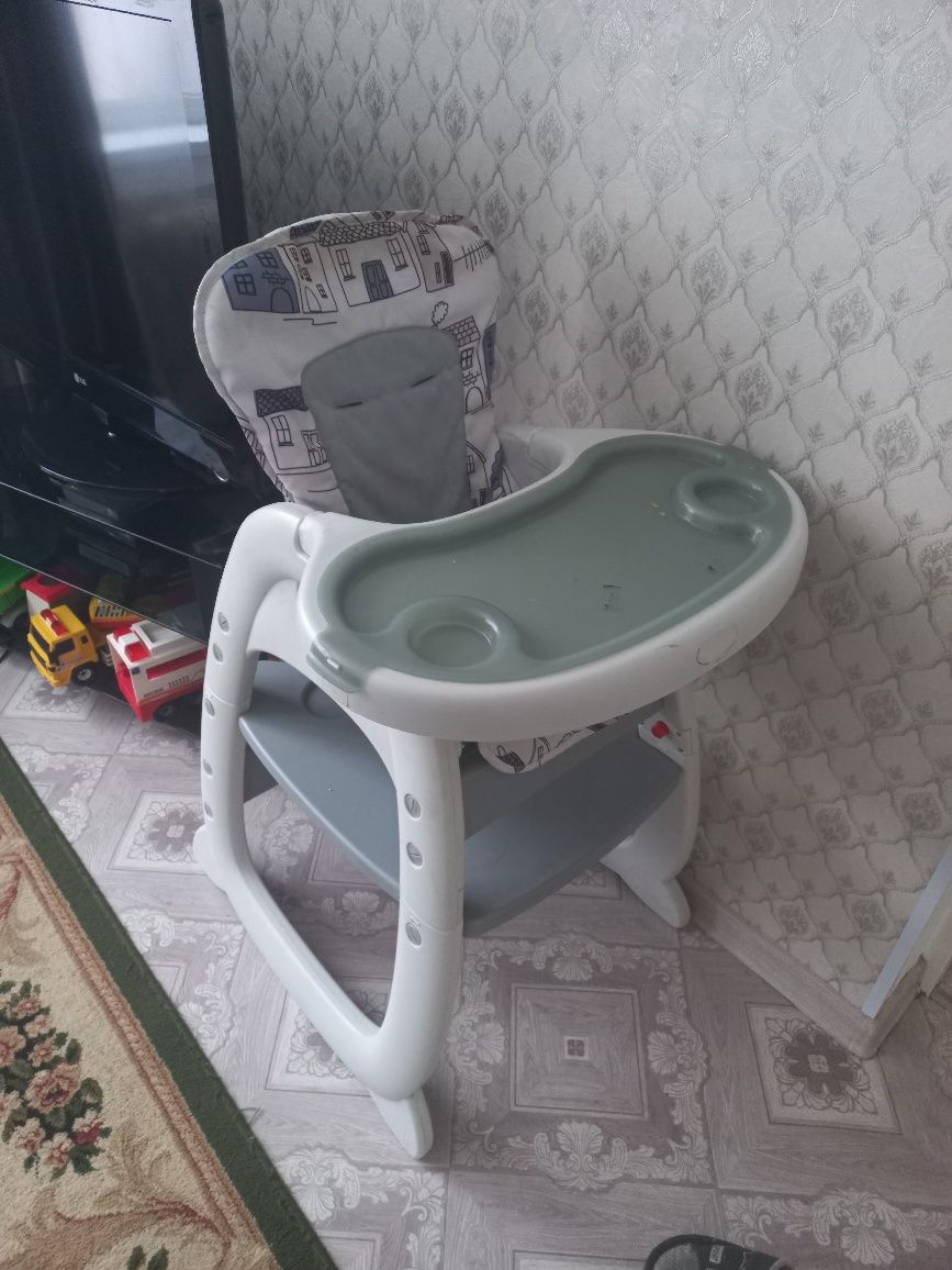 Продам детский стульчик