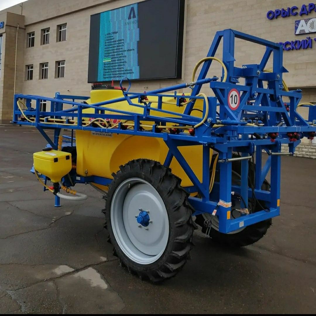 Опрыскиватель Заря 2500л, 2000л, ширина 18м, 21м