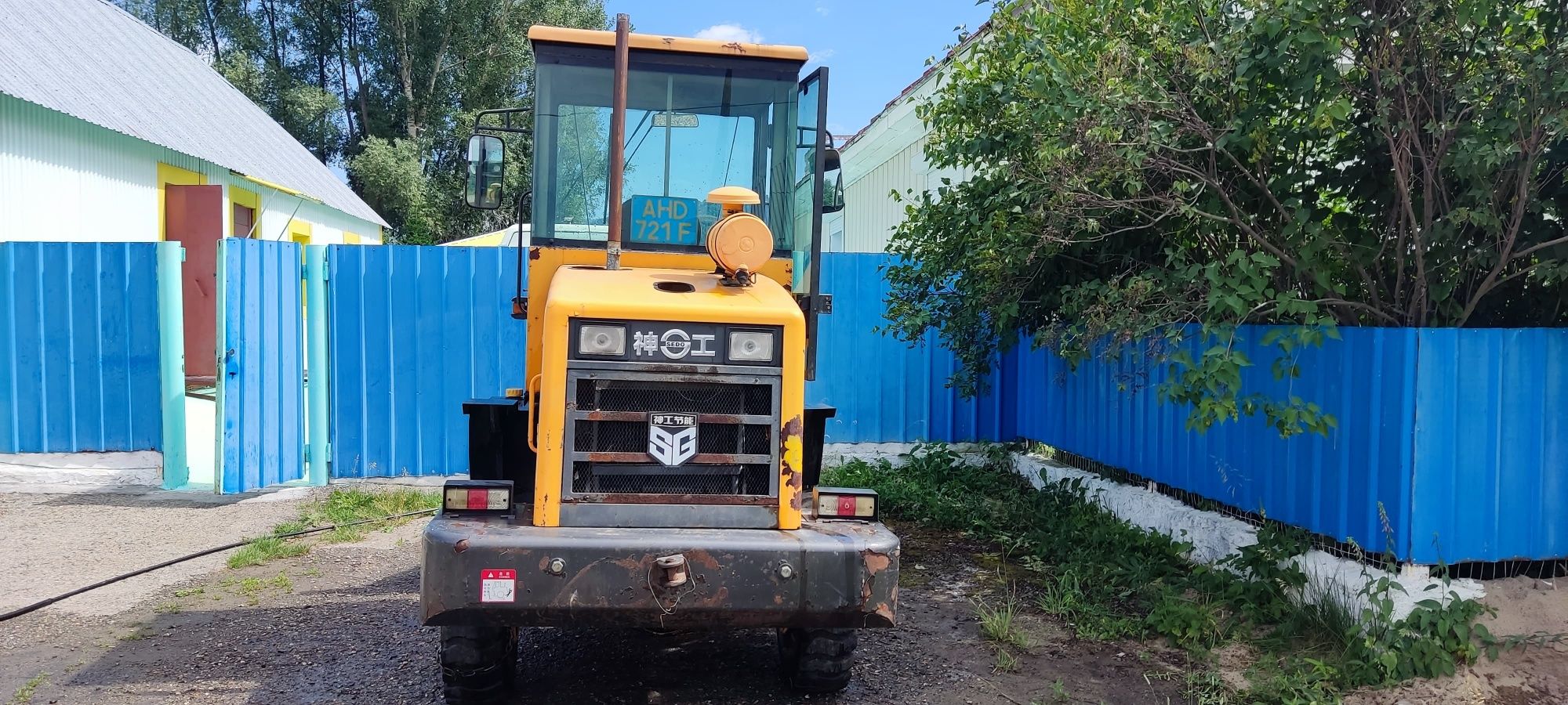 Фронтальный погрузчик ZL18