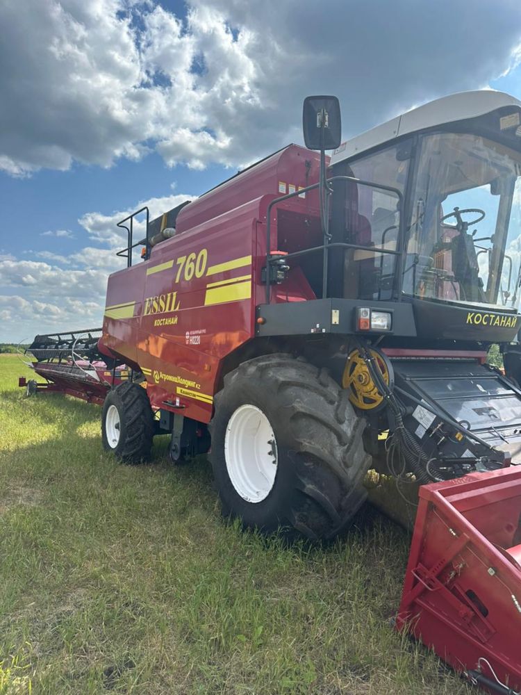 Комбайн ЕСИЛЬ 760