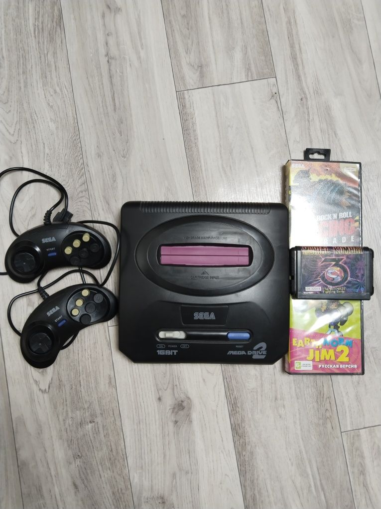 Продам приставку Sega