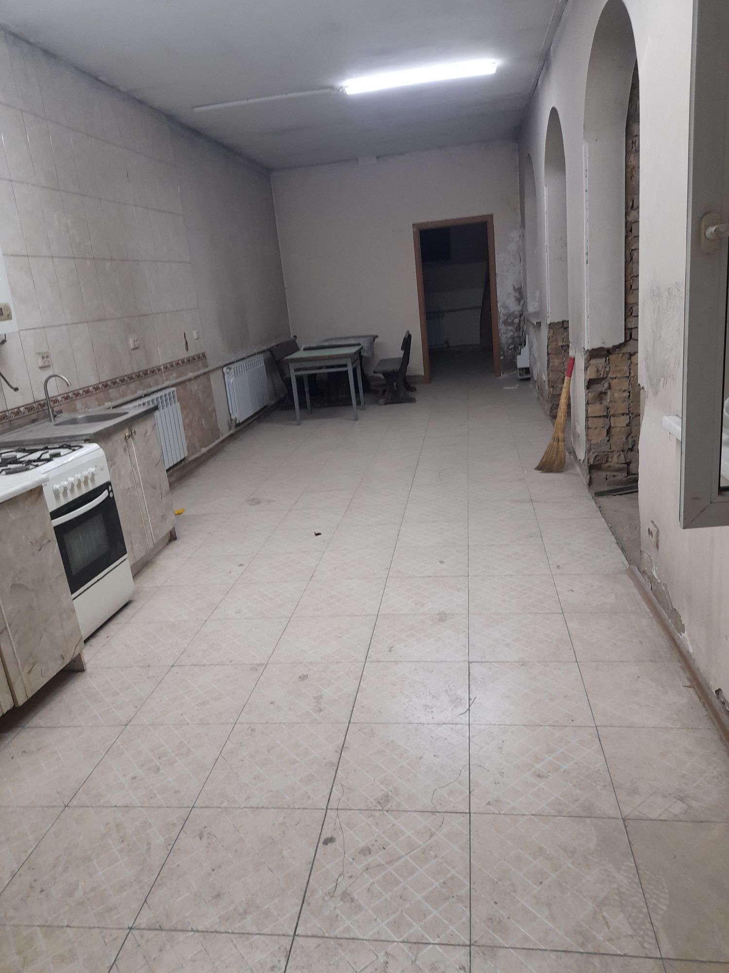Сдам помещение 80 кв м под склад ,табигат 36