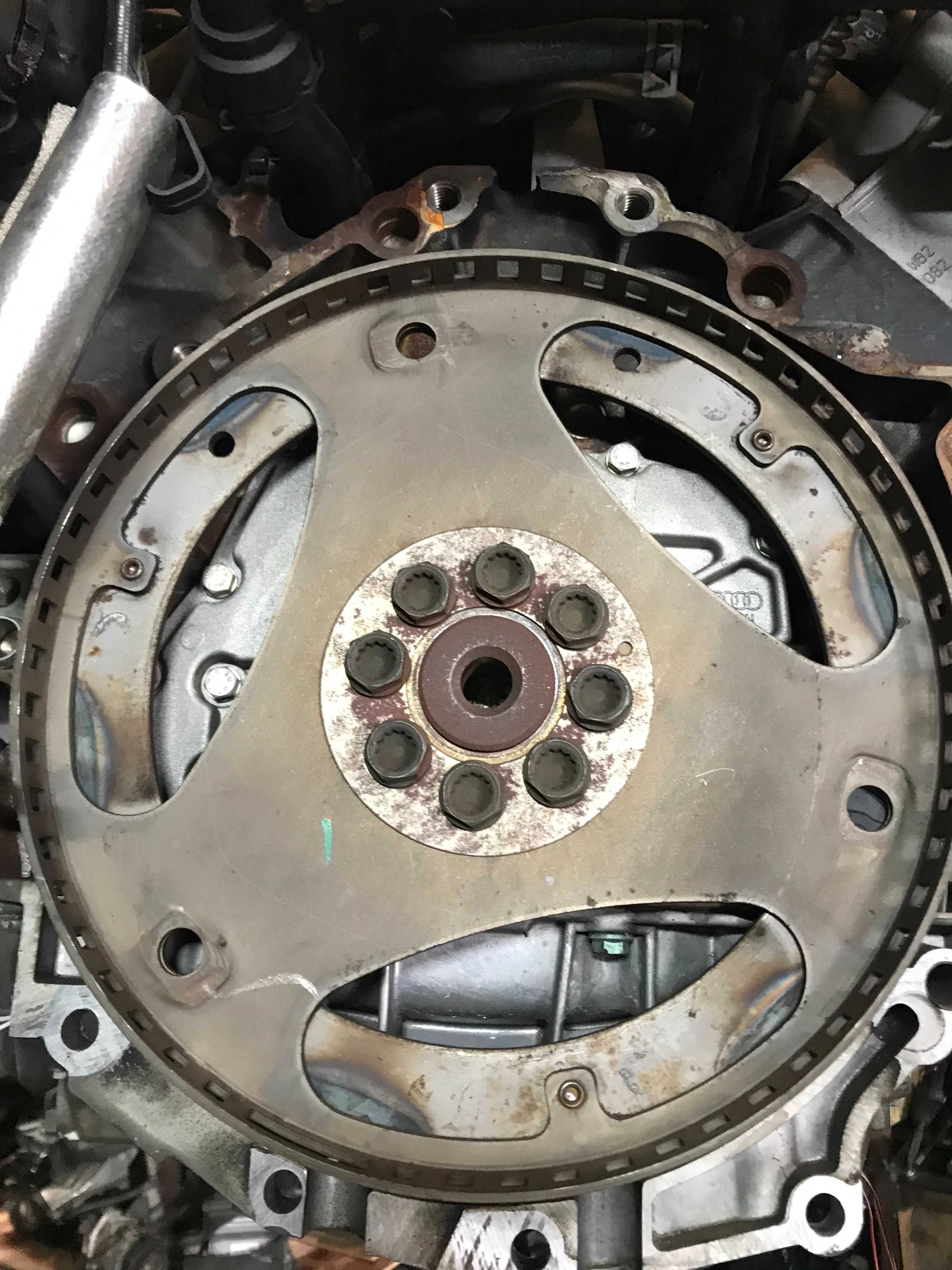 Двигатель VW AMX 2.8 30V V6