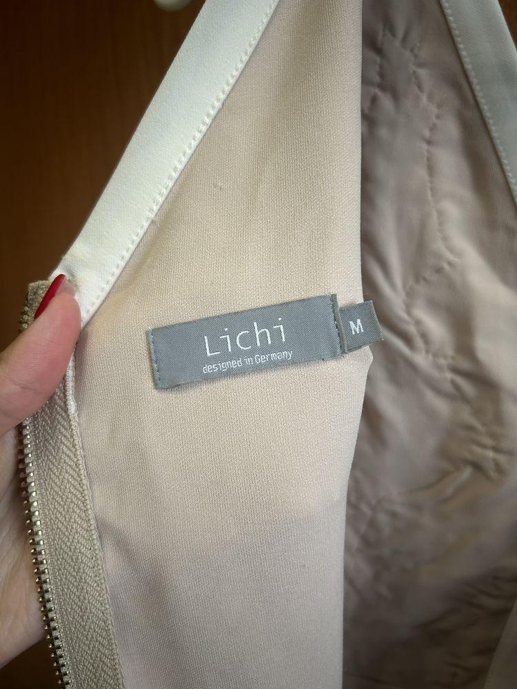 Платье бренда Lichi