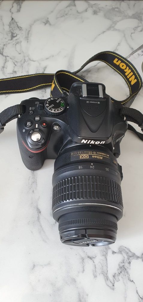 Зеркальный фотоаппарат Nikon d5200