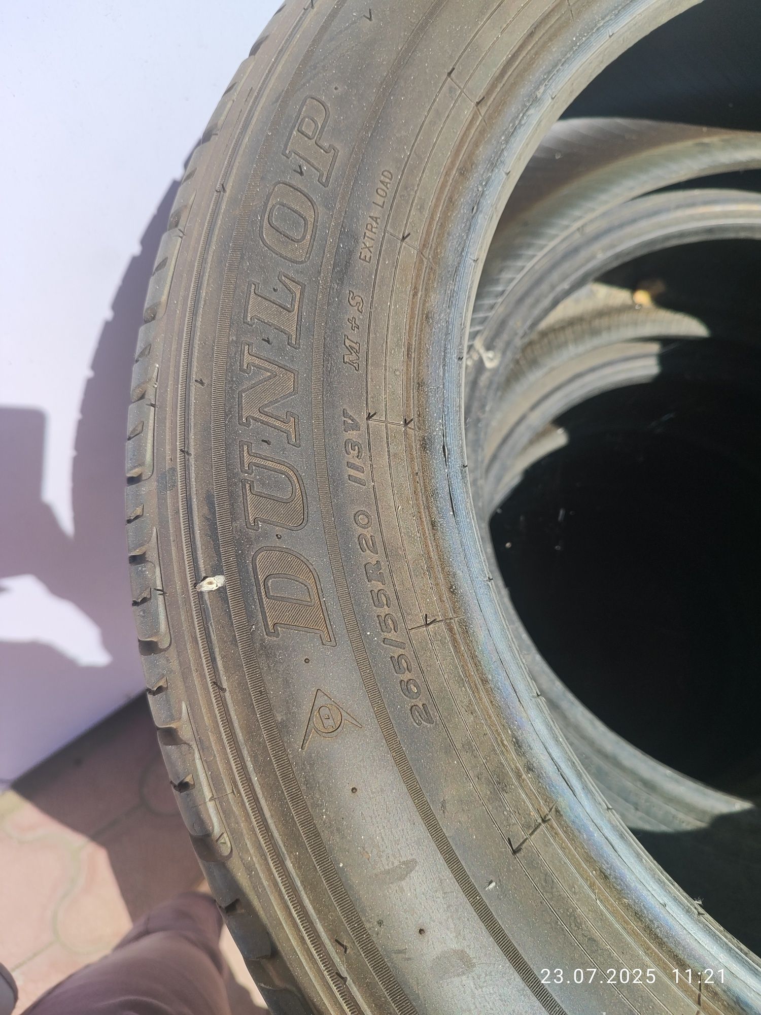 Продам шину  255.65R20