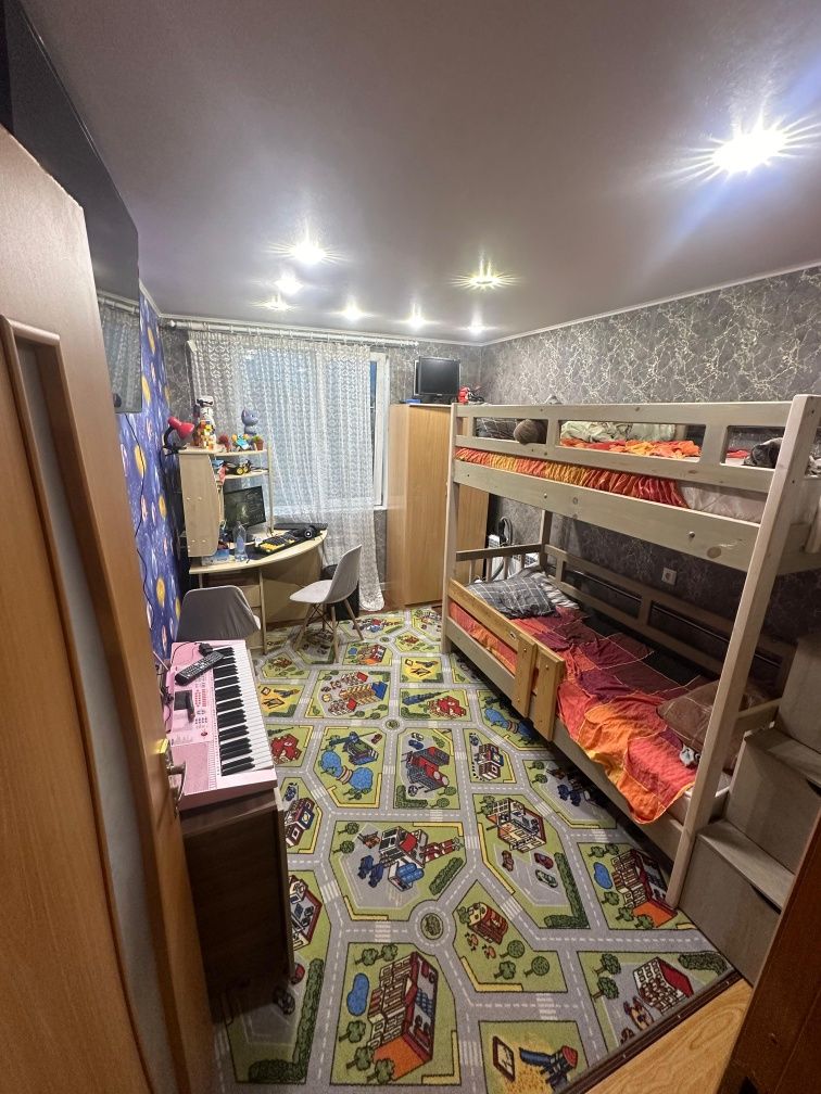 Продам  3-х комнатную квартиру