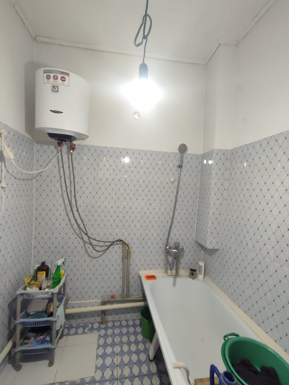 Продается дом в п.Касымбек.55 м2 .Участок 11 соток.