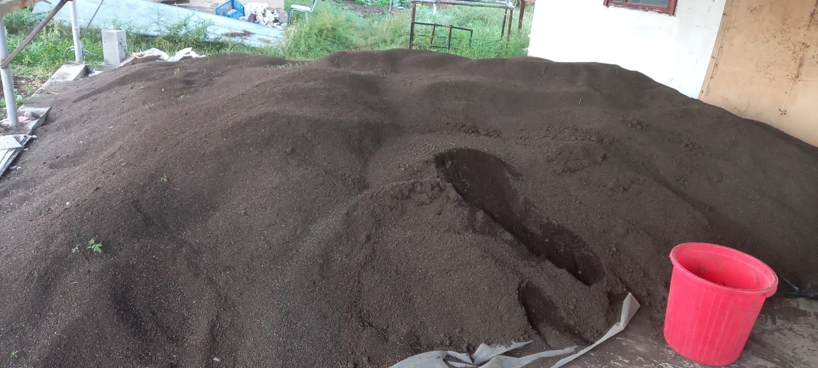 Продам биогумус .