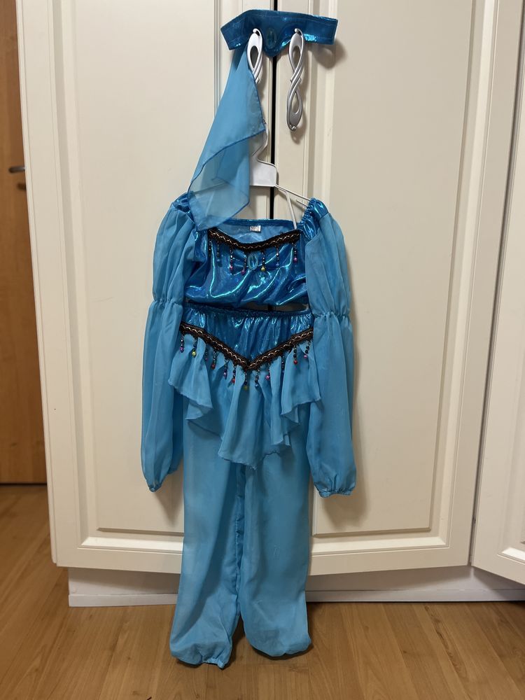 Платья и костюмы для девочек (5-8 лет)