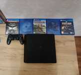 Продам приставку PS4 Sony