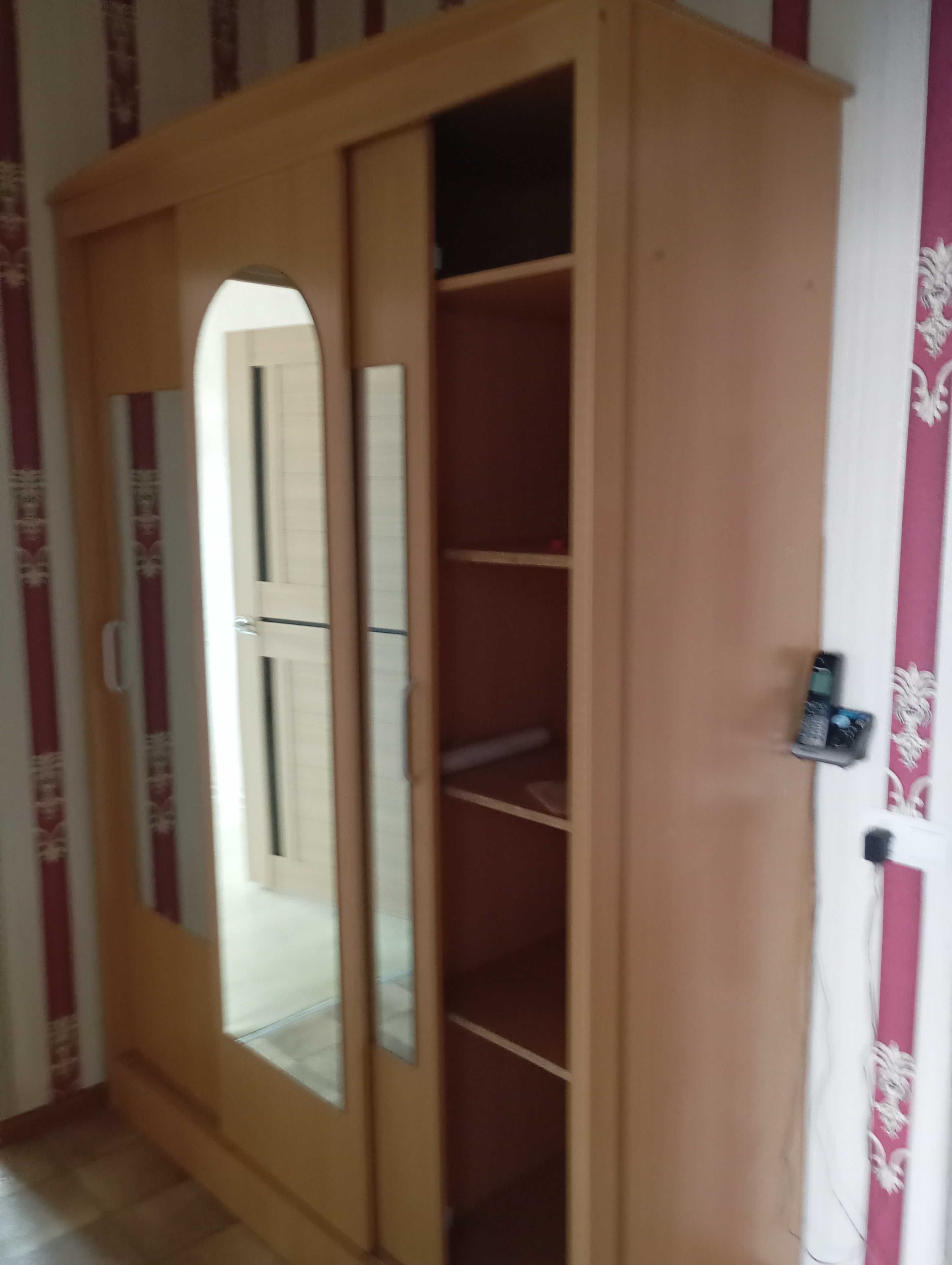 Продам 3 комнатную квартиру в центре