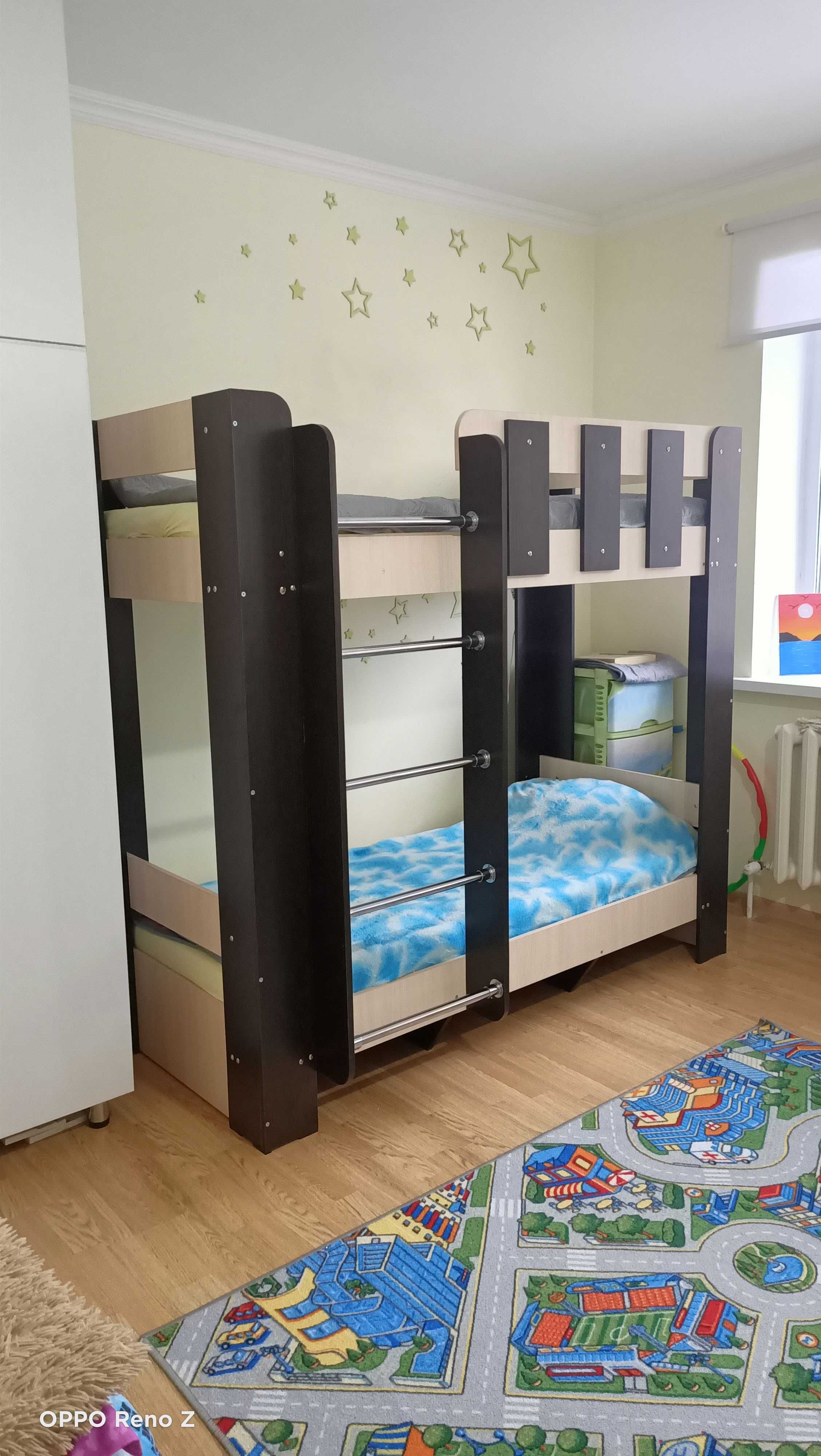 Двухъярусная кровать