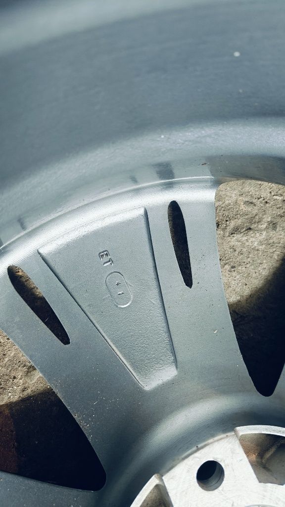 R18 PCD 5* 114,3 Комплект легкосплавных дисков