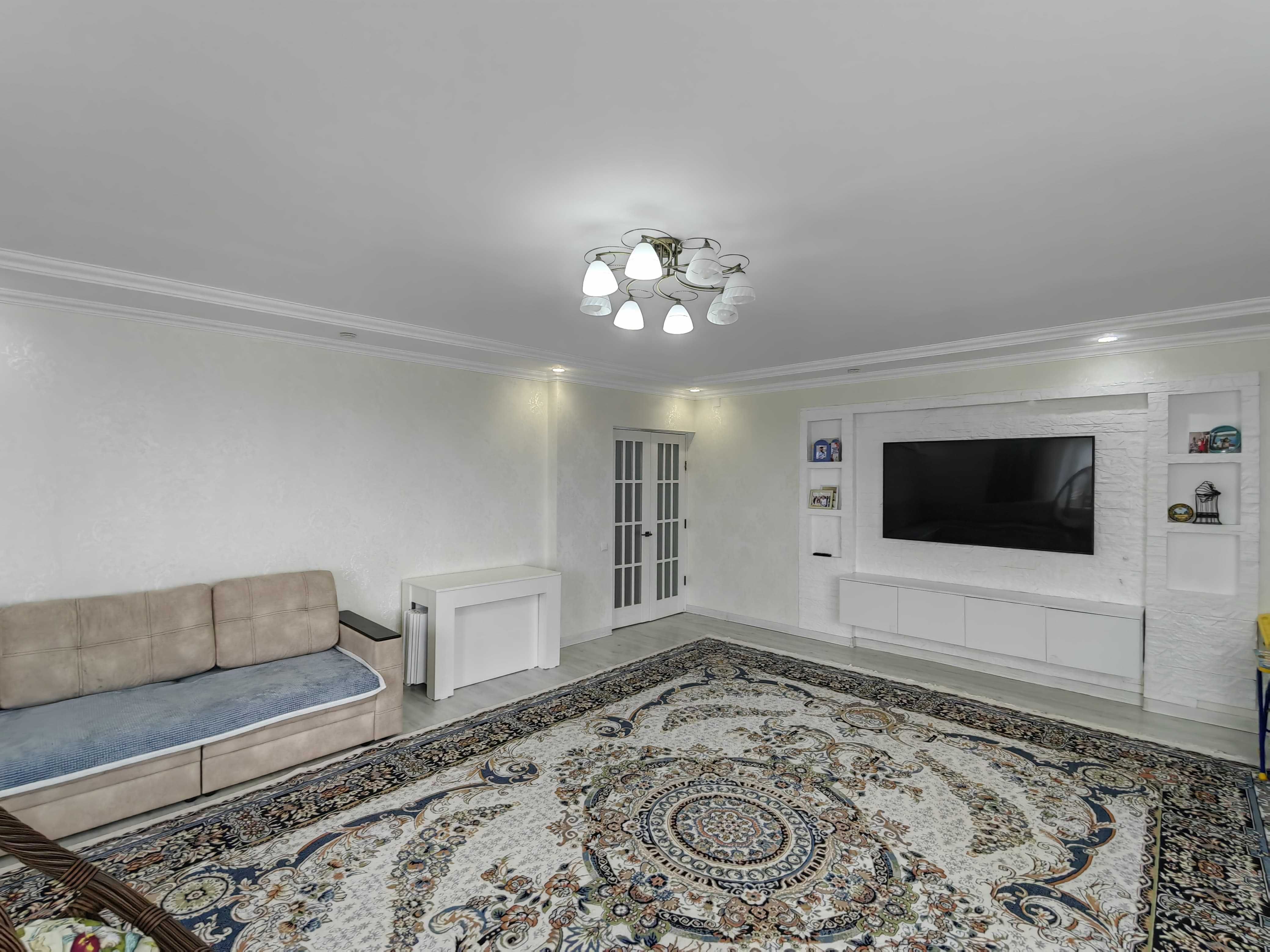 Просторная 2-комнатная кв-ра 113м², 2014 г.п, Юго-Восток пр.Шахтеров52
