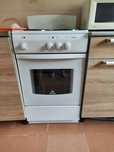 Продам кухонную плиту и микроволновку. Цена плиты 50тыс тг 
Микроволно