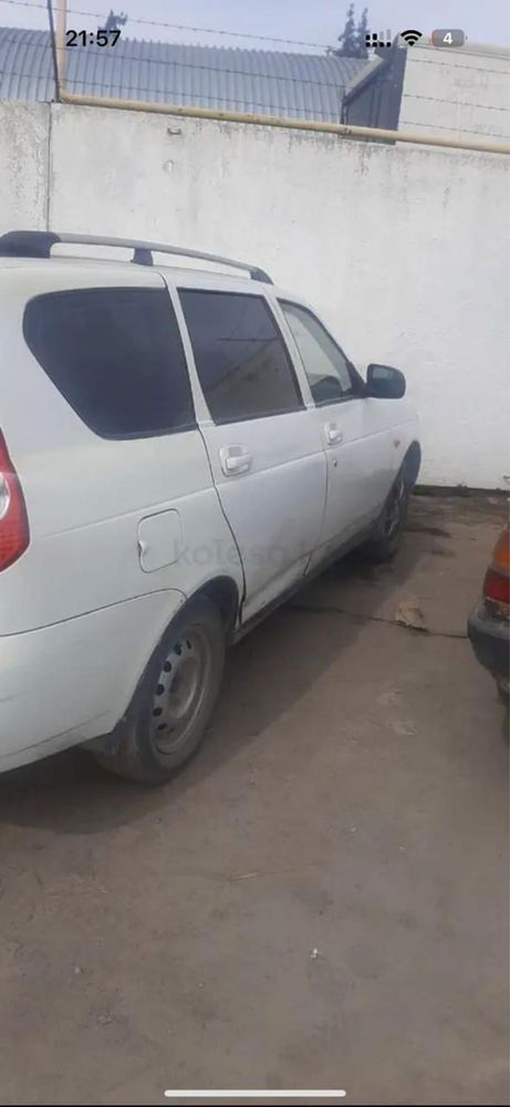 Срочно продам «Ладу приора»2010 года
