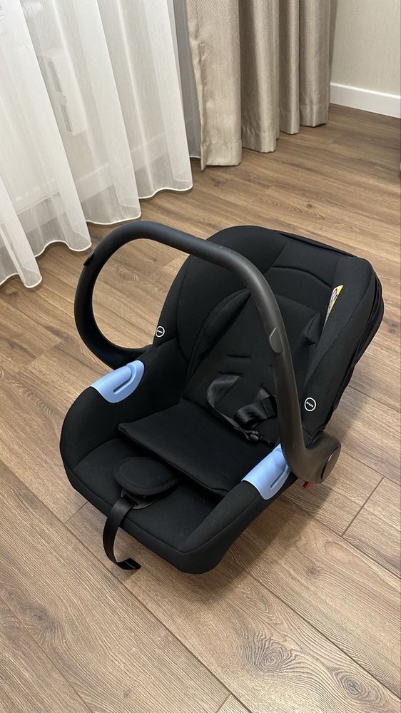 Коляска 3 в 1 Anex m type серого цвета в комлекте с автолюлькой anex